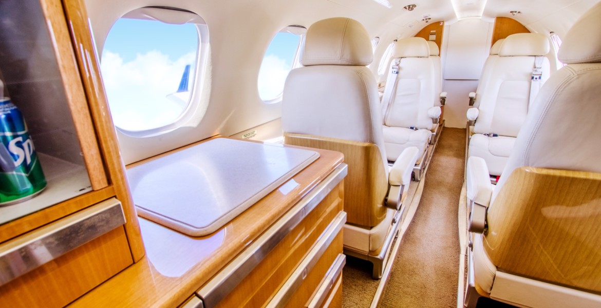 aereo d'affari Embraer Phenom 300